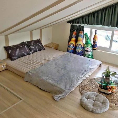 La Nha Homestay Da Lat Esterno foto