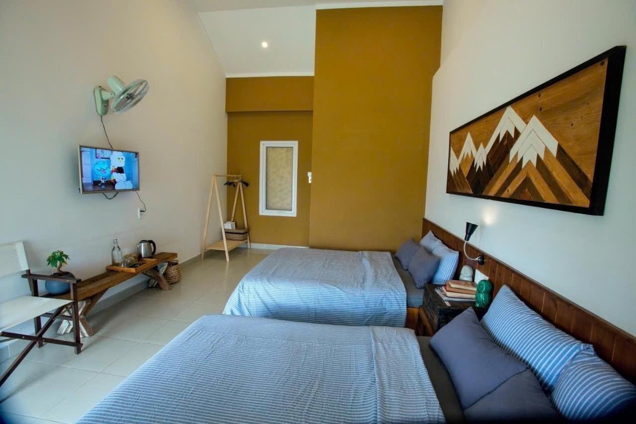 La Nha Homestay Da Lat Esterno foto